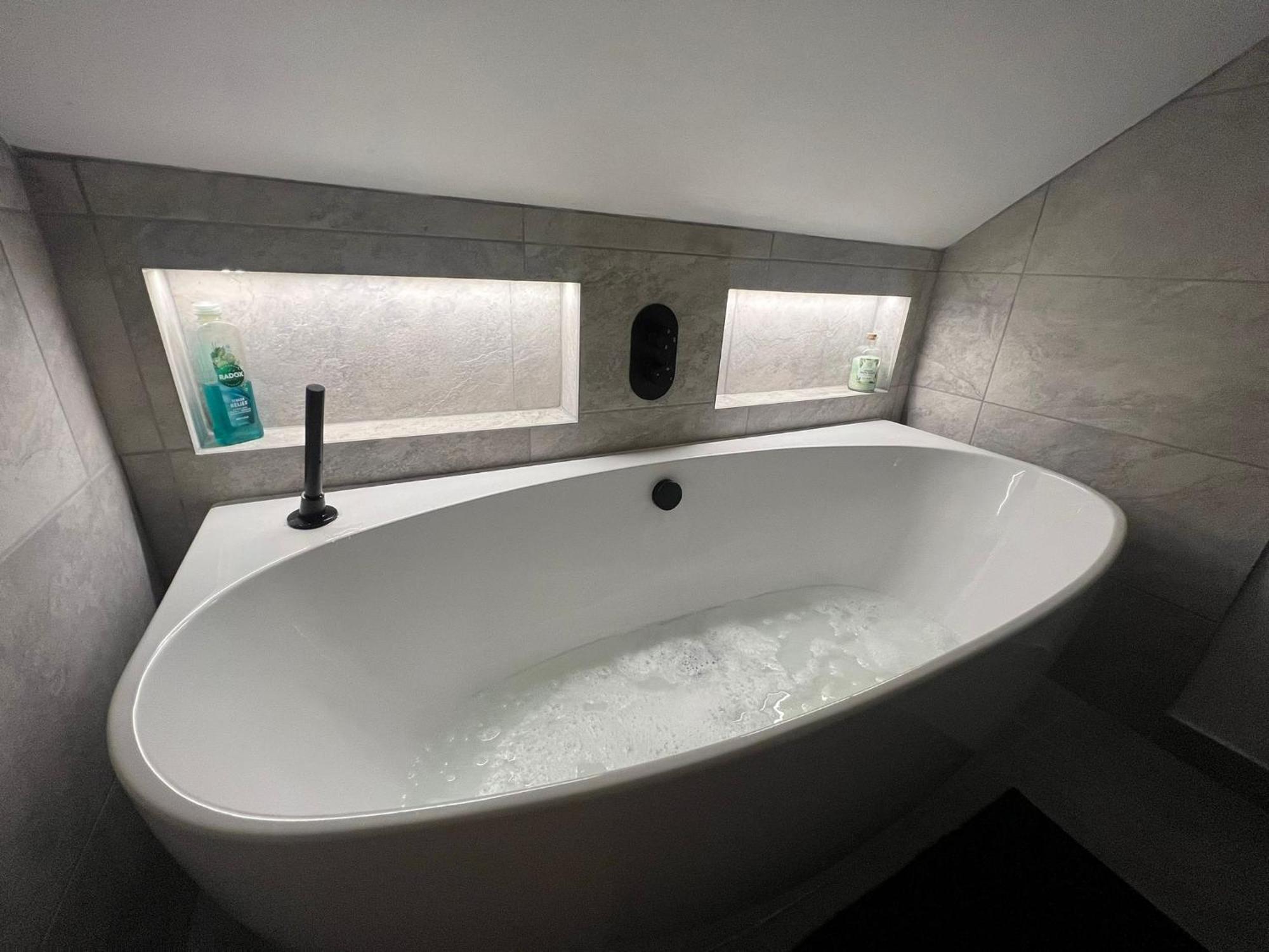 Seascape - Stylish Modern Apartment Barton on Sea Ngoại thất bức ảnh